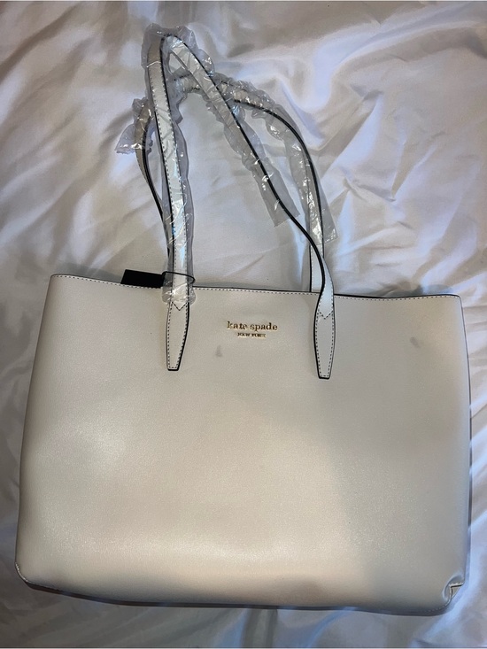 kate spade Handbags - kate spade White Leather Double-Handle Tote